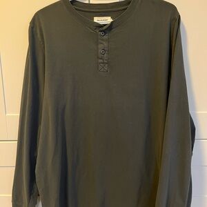 Taylor Stitch organic cotton Henley